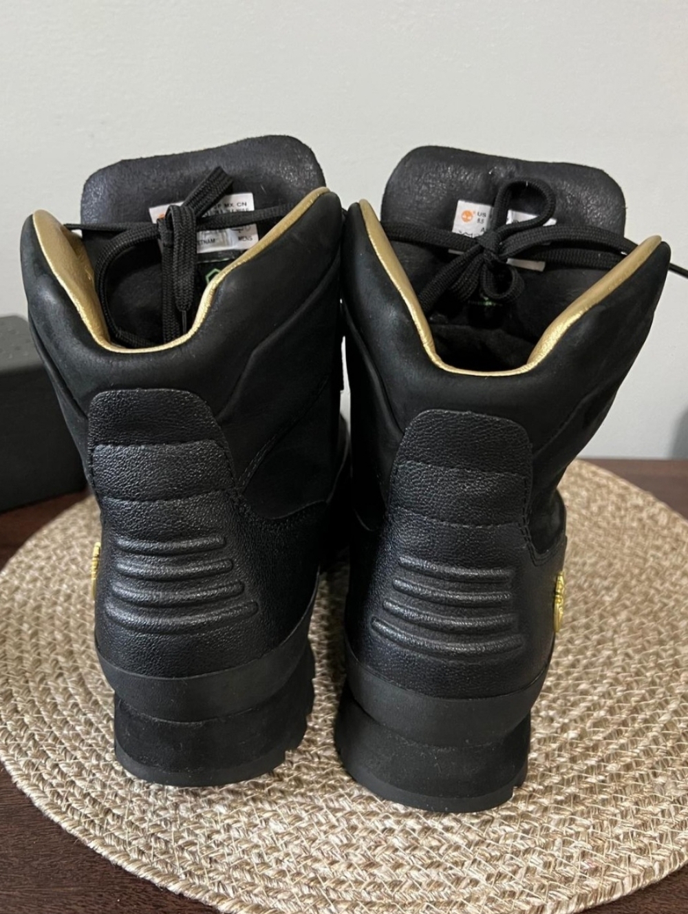 Timberland Euro Hiker Shell Toe Boots for Men – Black/Gold – Size 8.5 US. - Picture 12 of 12